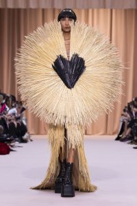 jean-paul-gaultier-by-o-rousteing-hcfw22-23-look51-jpg-1657215406