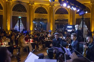 6. Jelena Rozga - Minut Srca Mog