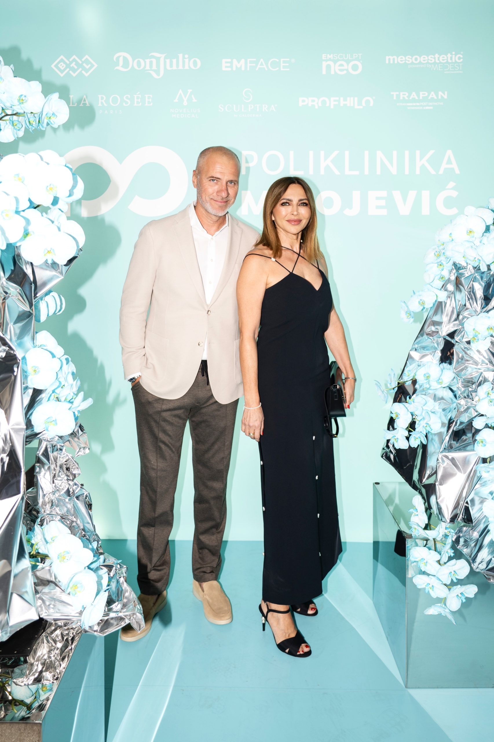 Jelena Jakic s pratnjom